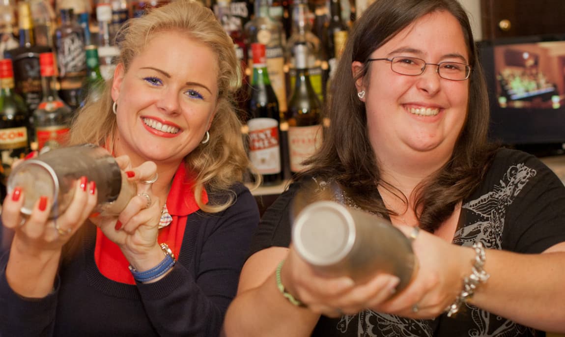 Cocktailkurs Berlin: Cocktail-Tasting und Mixkurs für Gruppen, Gutscheine verfügbar